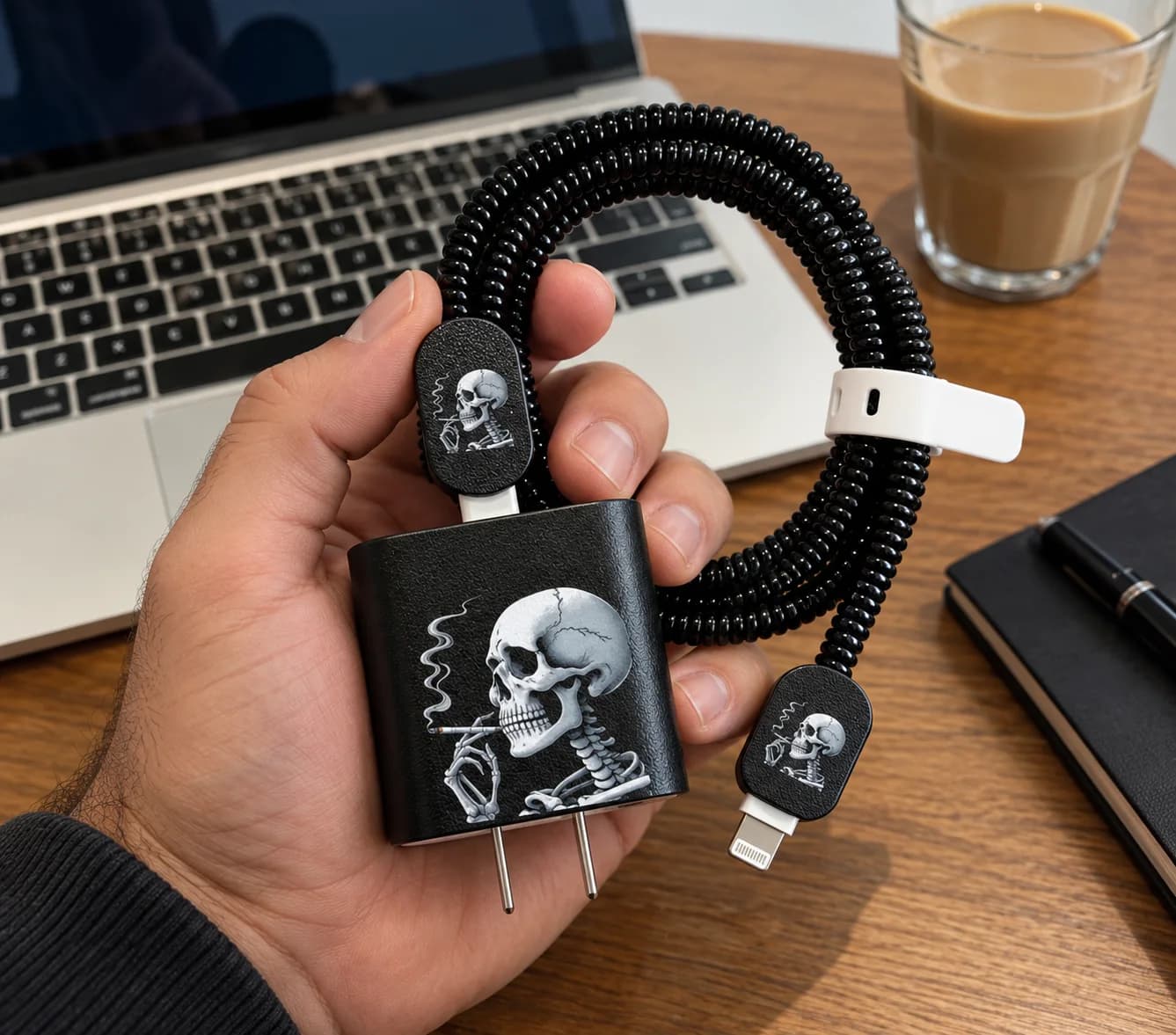 Kit protector de cargador con diseño para hombre